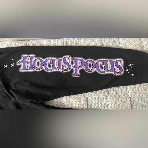 Disney’s Hocus Pocus Joggers - Picture 4 of 13